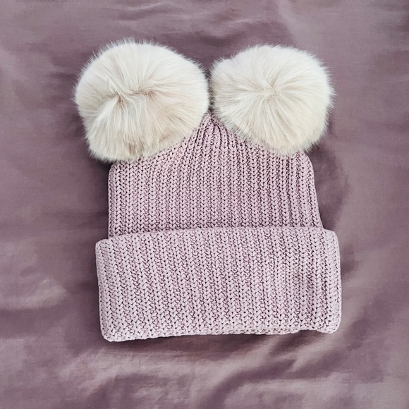 Disney x Love Your Melon - Minnie Mouse Beanie with Double Poms, Brand New! - Picture 2 of 4